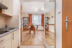 Apartments Near the Promenade by Renters