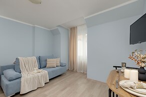 Apartments Near the Promenade by Renters