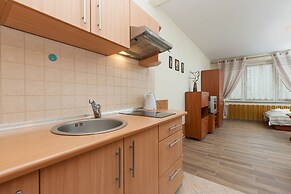 Apartments Near the Promenade by Renters