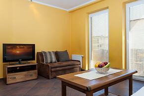 Apartments Chelmonskiego 11 by Renters