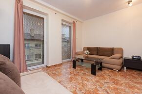 Apartments Chelmonskiego 11 by Renters