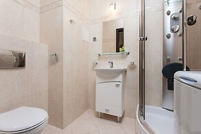 Apartments Chelmonskiego 11 by Renters