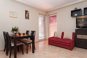 Apartments Chelmonskiego 11 by Renters