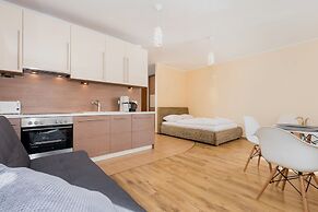 Apartments 11 Listopada by Renters