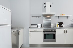 Apartments Chelmonskiego by Renters