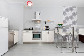 Apartments Chelmonskiego by Renters