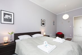 Apartments Chelmonskiego by Renters