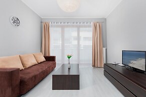 Apartments Chelmonskiego by Renters