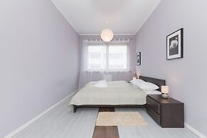 Apartments Chelmonskiego by Renters