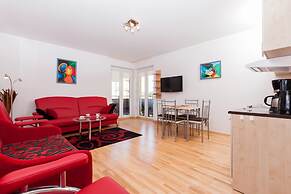 Apartments Chelmonskiego by Renters