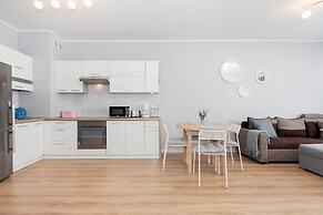 Apartments Chelmonskiego by Renters