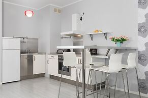 Apartments Chelmonskiego by Renters