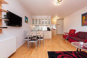 Apartments Chelmonskiego by Renters