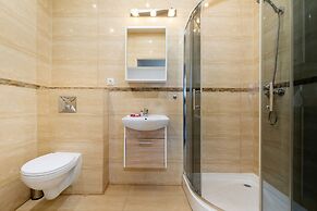 Apartments Chelmonskiego by Renters