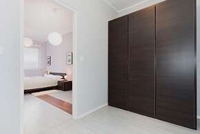 Apartments Chelmonskiego by Renters