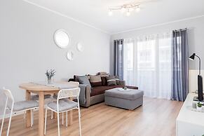 Apartments Chelmonskiego by Renters