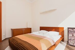 Apartments Chelmonskiego by Renters