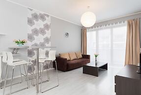Apartments Chelmonskiego by Renters