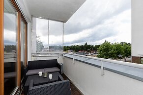 Black&white Apartments by Renters