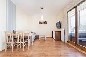 Black&white Apartments by Renters