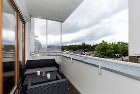 Black&white Apartments by Renters