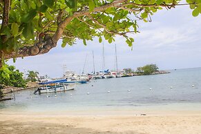 Fisherman's Point  Beach Resort