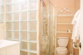 Fisherman's Point  Beach Resort