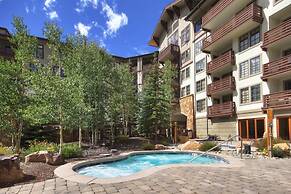 Passage Point 202 2 Bedroom Condo by RedAwning