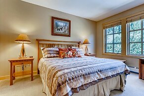 Passage Point 202 2 Bedroom Condo by RedAwning