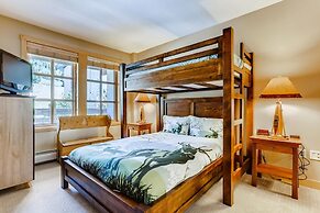 Passage Point 202 2 Bedroom Condo by RedAwning