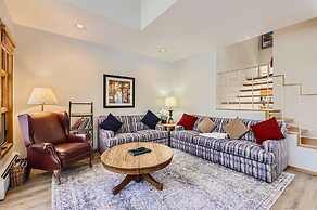 Creek Condos C-1 3 Bedroom Condo by RedAwning