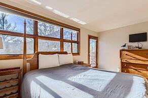 Creek Condos C-1 3 Bedroom Condo by RedAwning