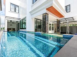 Exquisite Pool Villa I