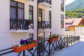 More Apartments na Plotinnoy 2-3