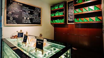 Holiday Inn Goa Candolim by IHG