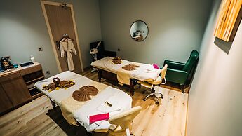 Holiday Inn Goa Candolim by IHG