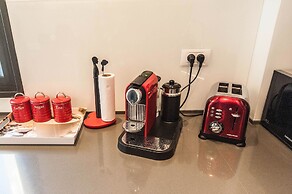 Luxury 3 BR Near the Beach