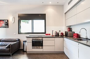 Luxury 3 BR Near the Beach