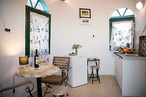 Potamitis Windmills & Apartments