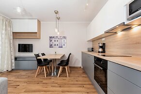 Apartment Poznan Dominikanska by Renters