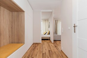 Apartment Poznan Dominikanska by Renters