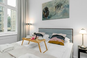 Apartment Poznan Matejki by Renters