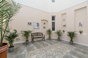 Apartment Poznan Matejki by Renters