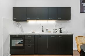 Apartment Poznan Matejki by Renters