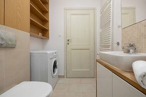 Apartment Poznan Strzelecka by Renters