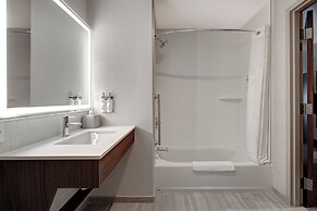 Holiday Inn Express And Suites Glendale Downtown by IHG