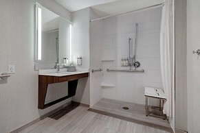 Holiday Inn Express And Suites Glendale Downtown by IHG
