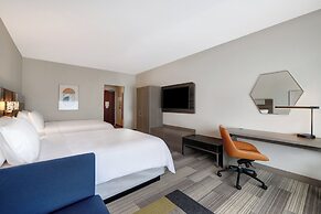 Holiday Inn Express And Suites Glendale Downtown by IHG