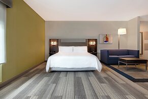 Holiday Inn Express And Suites Glendale Downtown by IHG