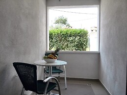 Room in Apartment - Apartments and Rooms With a Swimming Pool Kampor -